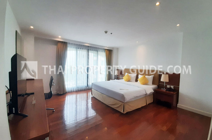 Service Apartment in Bangnatrad 